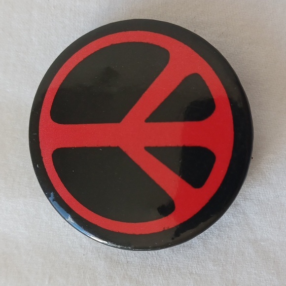 SET OF 10 Vintage 80s Political Punk Rock Pinback Buttons in Various Sizes - Picture 4 of 16